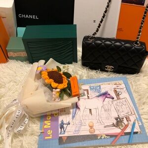 Hermes Perfume Sample (Free Mystery Clothes)